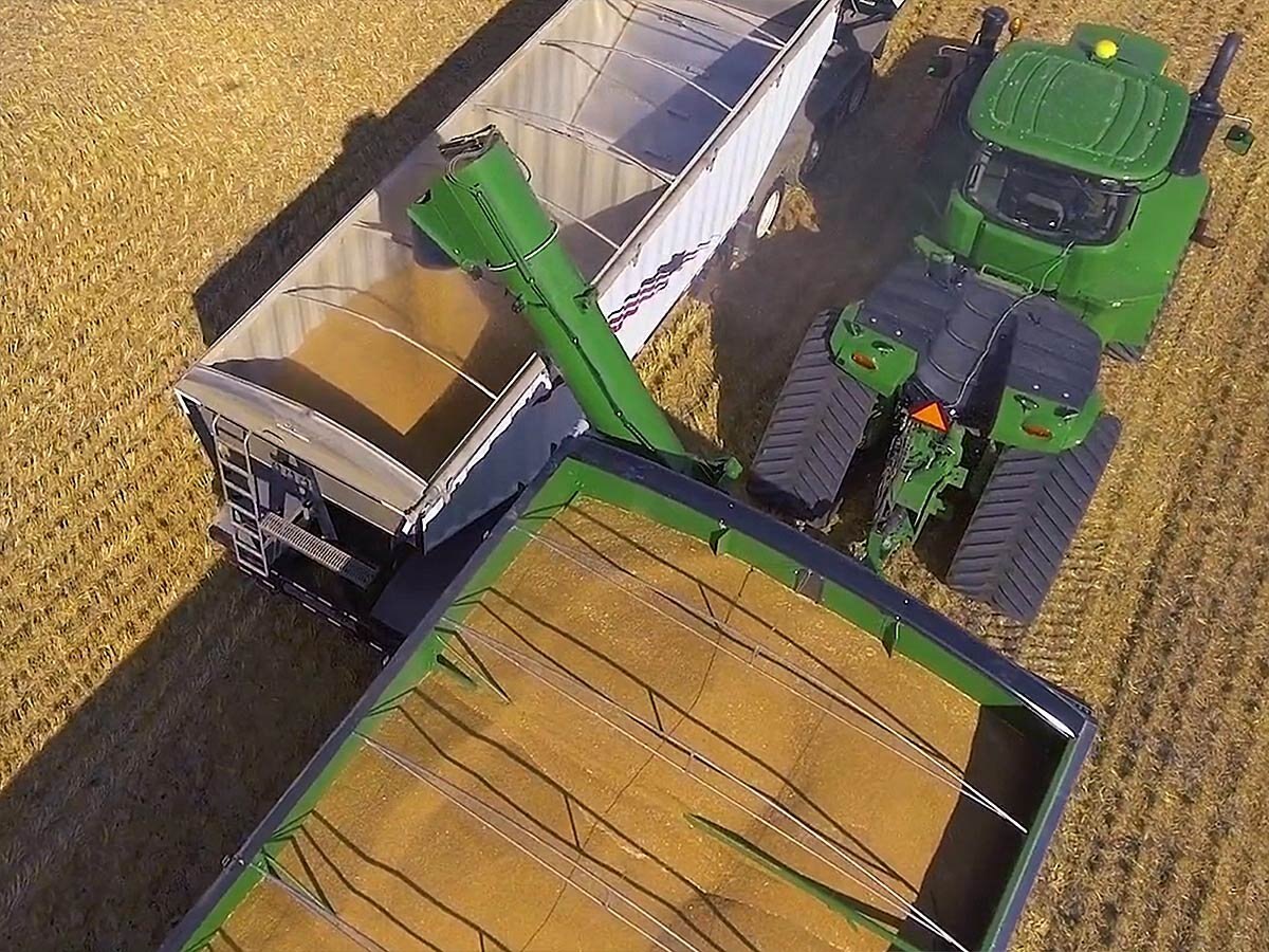 Brandt 1122DXR Grain Cart