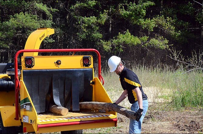 Vermeer BC1000XL Gas Brush Chipper