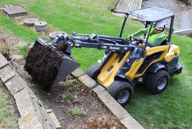 Vermeer ATX720 Compact Articulated Loader