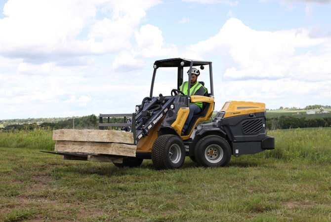 Vermeer ATX850 Compact Articulated Loaders
