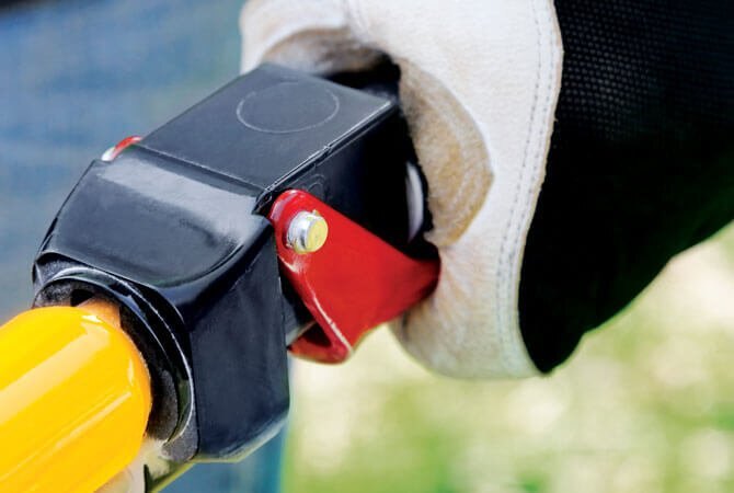 Vermeer RTX130 Pedestrian Trencher