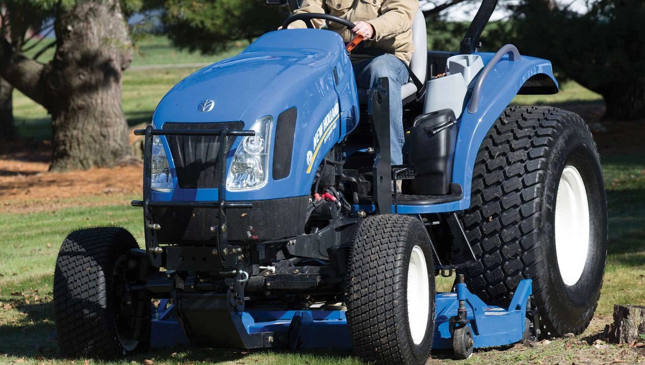 New Holland Mid Mount Finish Mowers 372GMS