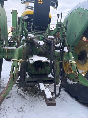 2006 Massey Ferguson 9220 Swather