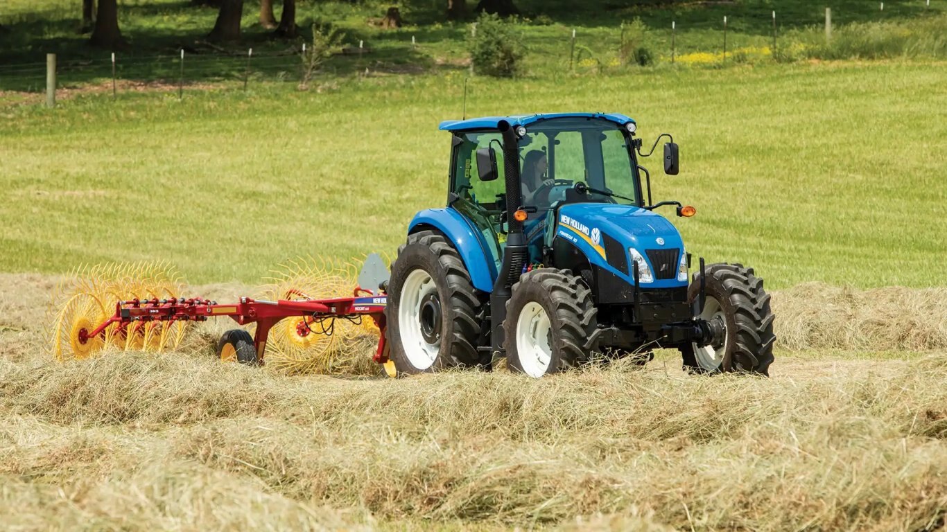New Holland ProCart™ and ProCart™ PLUS Deluxe Carted Wheel Rakes ProCart™ 1225 12 Wheel