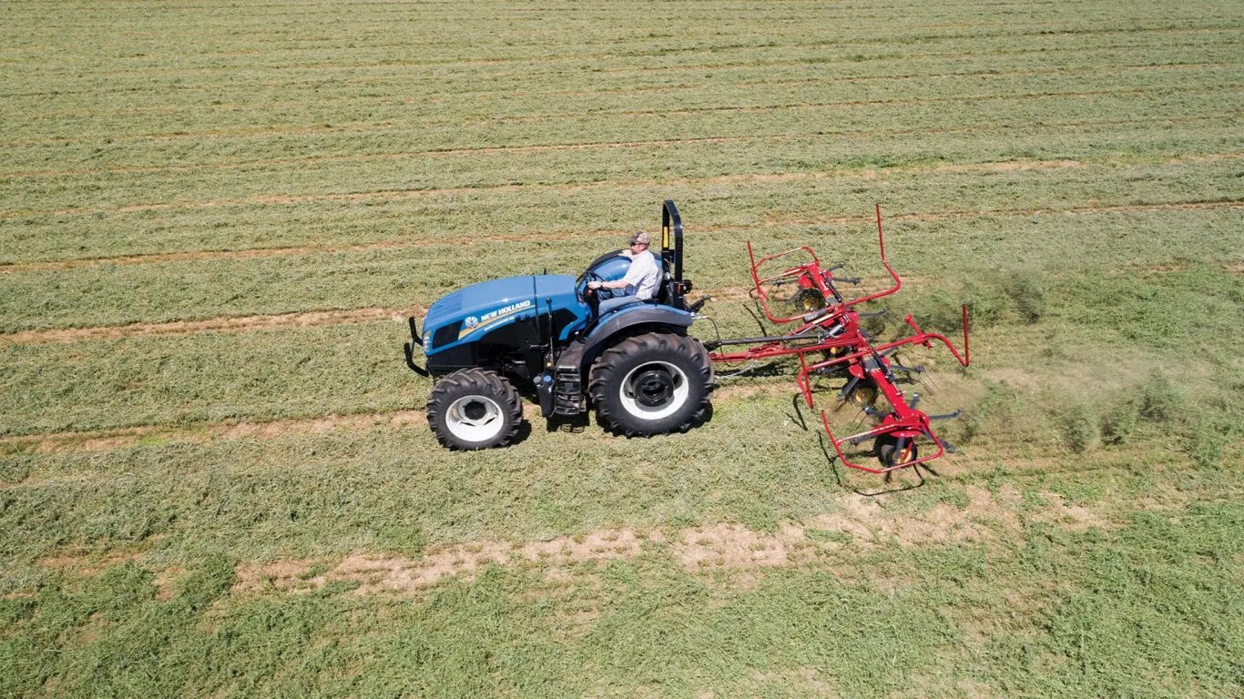 New Holland ProTed™ Rotary Tedders 3417