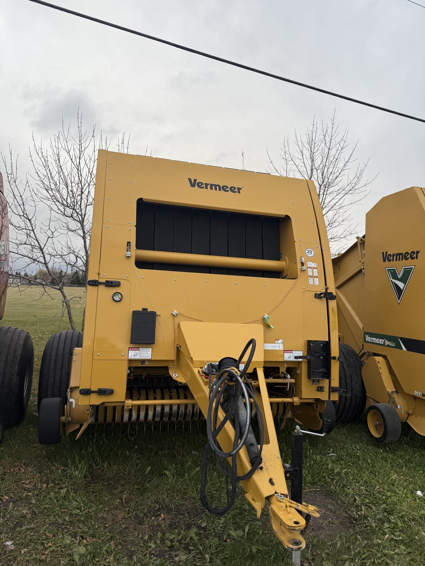 Vermeer 605N Baler