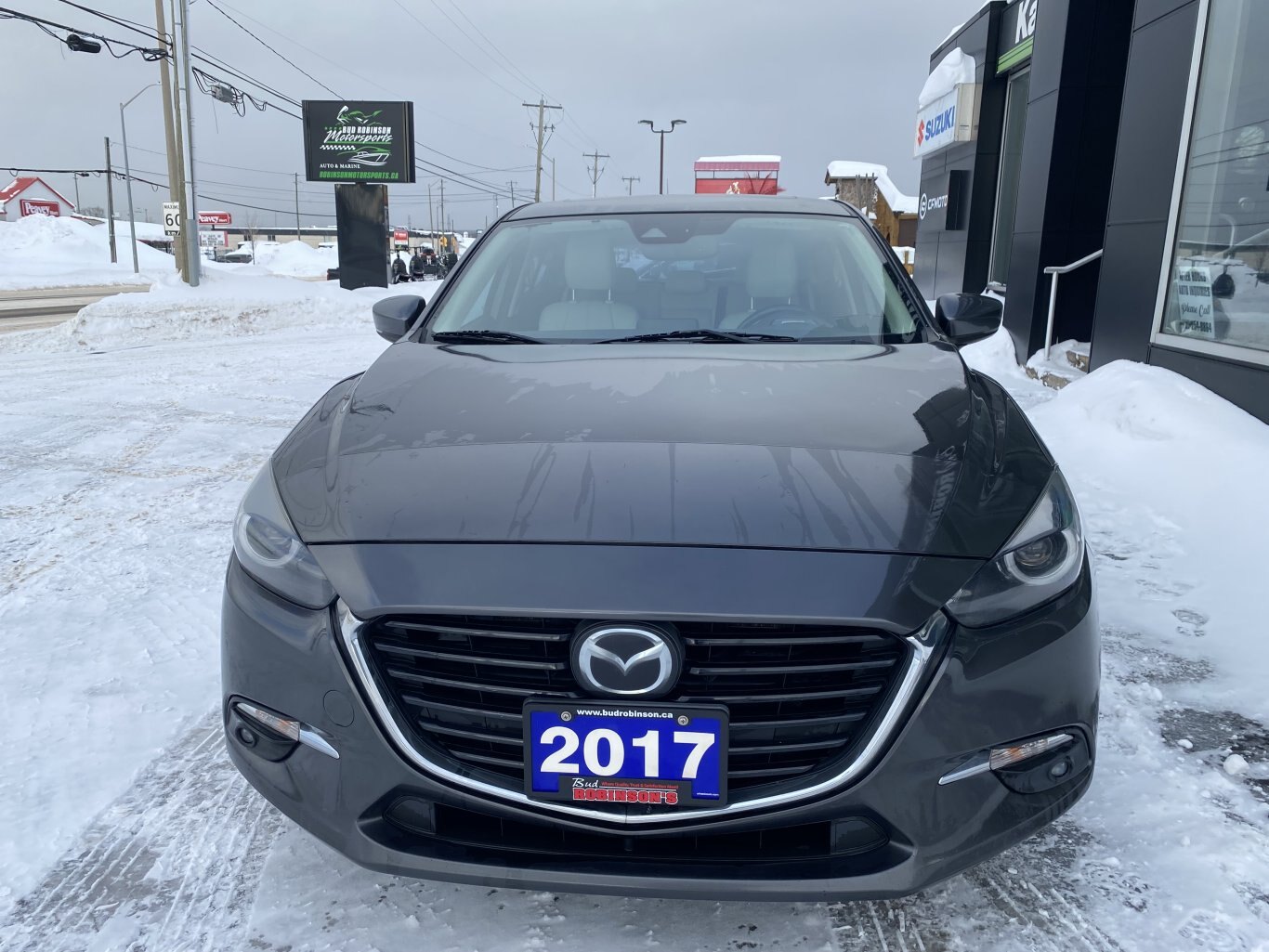 2017 MAZDA 3 GT FRONT WHEEL DRIVE WITH SUNROOF, LEATHER SEATS, HEATED SEATS, REAR VIEW CAMERA, HEATED STEERING WHEEL AND NAVIGATION!!