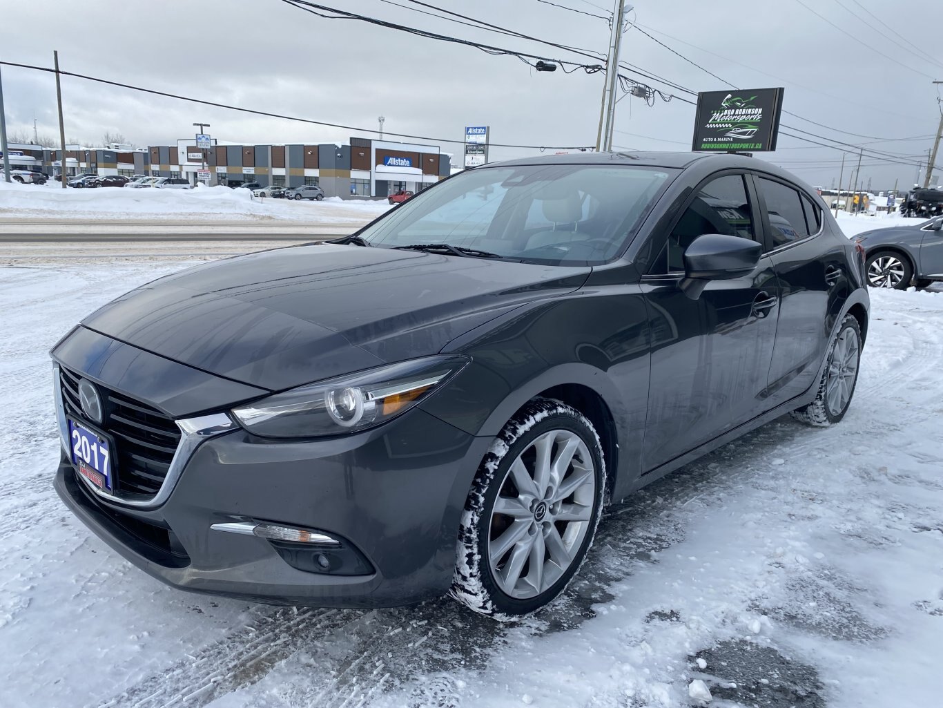 2017 MAZDA 3 GT FRONT WHEEL DRIVE WITH SUNROOF, LEATHER SEATS, HEATED SEATS, REAR VIEW CAMERA, HEATED STEERING WHEEL AND NAVIGATION!!