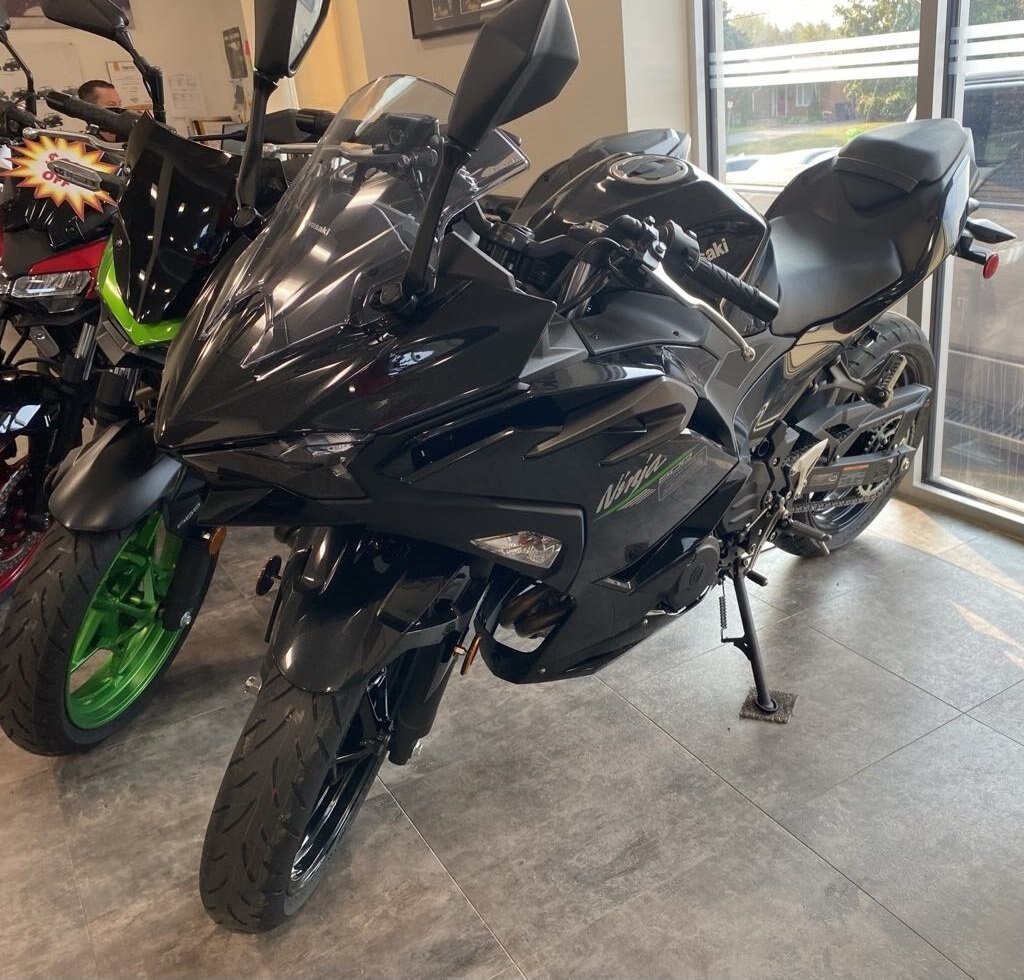 2024 Kawasaki NINJA 500 ( IN STOCK )