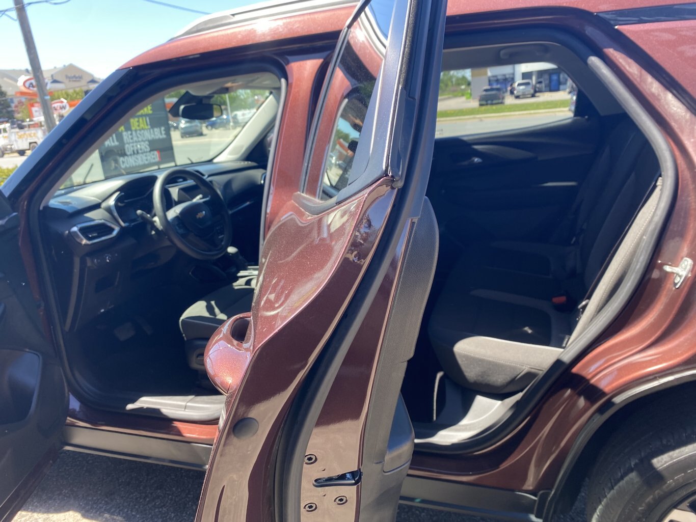 2022 CHEVROLET TRAILBLAZER LT AWD ( PREVIOUS RENTAL ) WITH HEATED SEATS, REAR VIEW CAMERA AND ONSTAR SERVICES!!