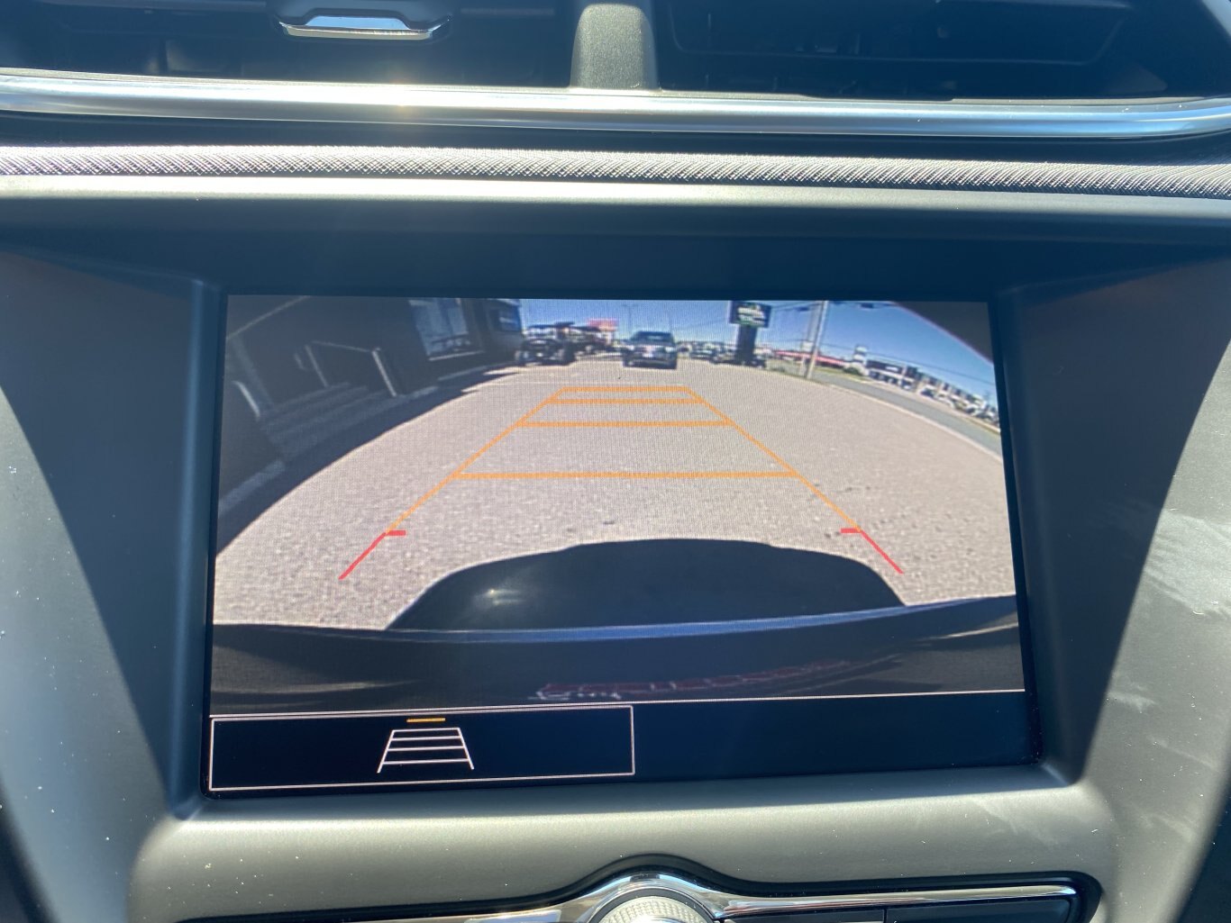 2022 CHEVROLET TRAILBLAZER LT AWD ( PREVIOUS RENTAL ) WITH HEATED SEATS, REAR VIEW CAMERA AND ONSTAR SERVICES!!