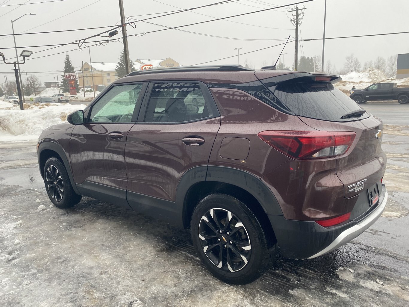 2022 CHEVROLET TRAILBLAZER LT AWD ( PREVIOUS RENTAL ) WITH HEATED SEATS, REAR VIEW CAMERA AND ONSTAR SERVICES!!