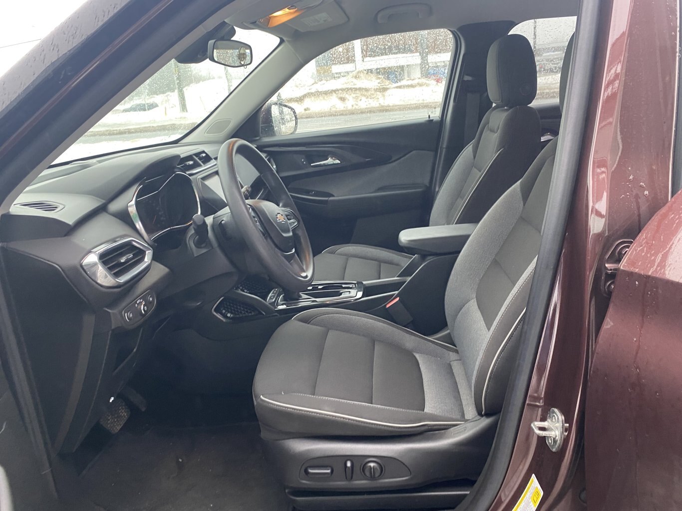 2022 CHEVROLET TRAILBLAZER LT AWD ( PREVIOUS RENTAL ) WITH HEATED SEATS, REAR VIEW CAMERA AND ONSTAR SERVICES!!