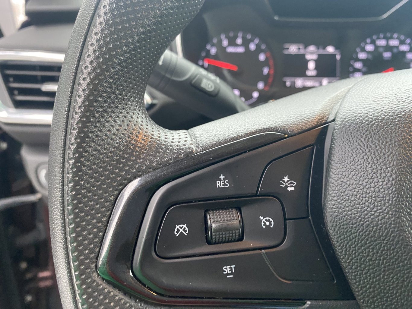 2022 CHEVROLET TRAILBLAZER LT AWD ( PREVIOUS RENTAL ) WITH HEATED SEATS, REAR VIEW CAMERA AND ONSTAR SERVICES!!