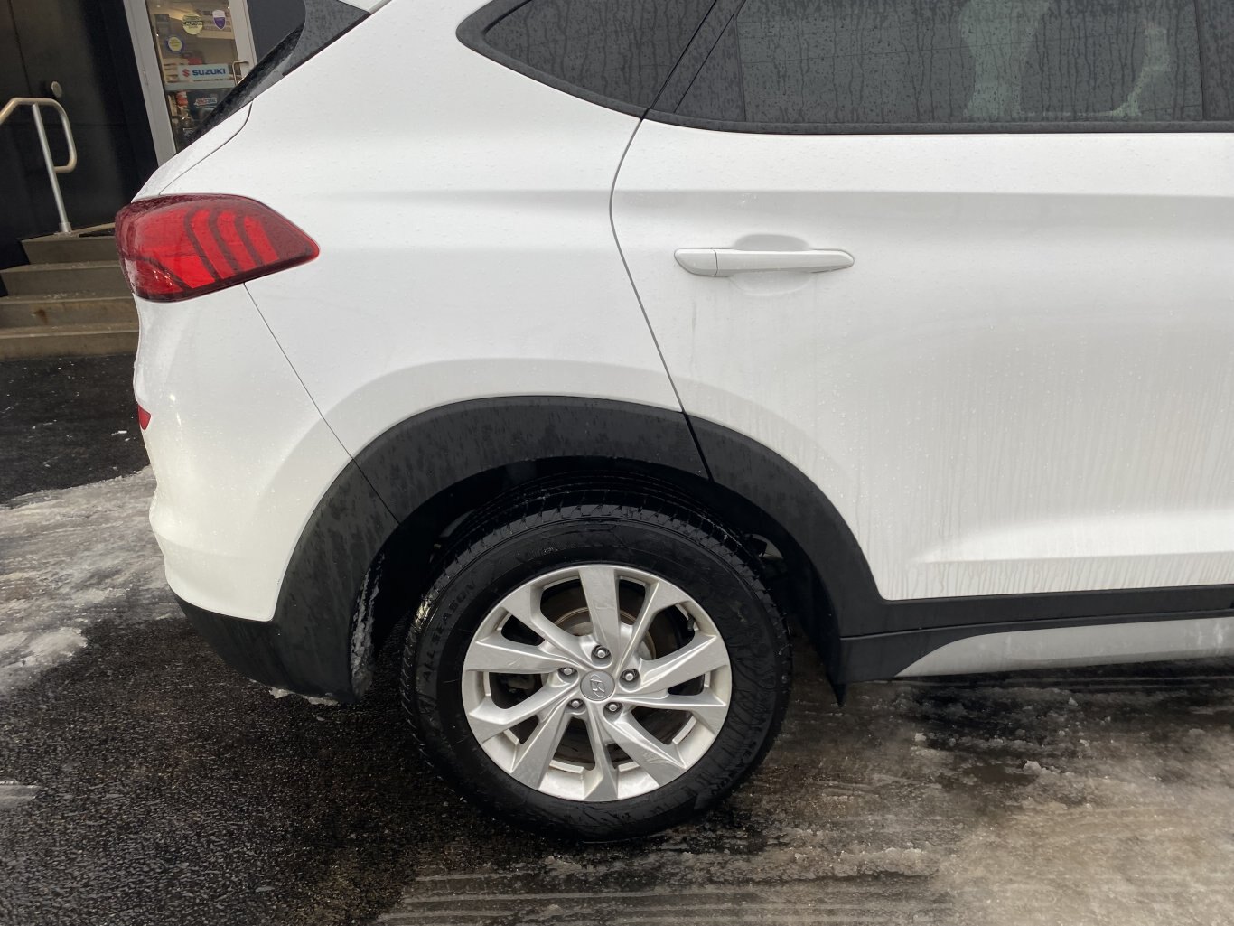 2021 HYUNDAI TUCSON PREFERRED AWD WITH HEATED SEATS, HEATED STEERING WHEEL AND REAR VIEW CAMERA!!