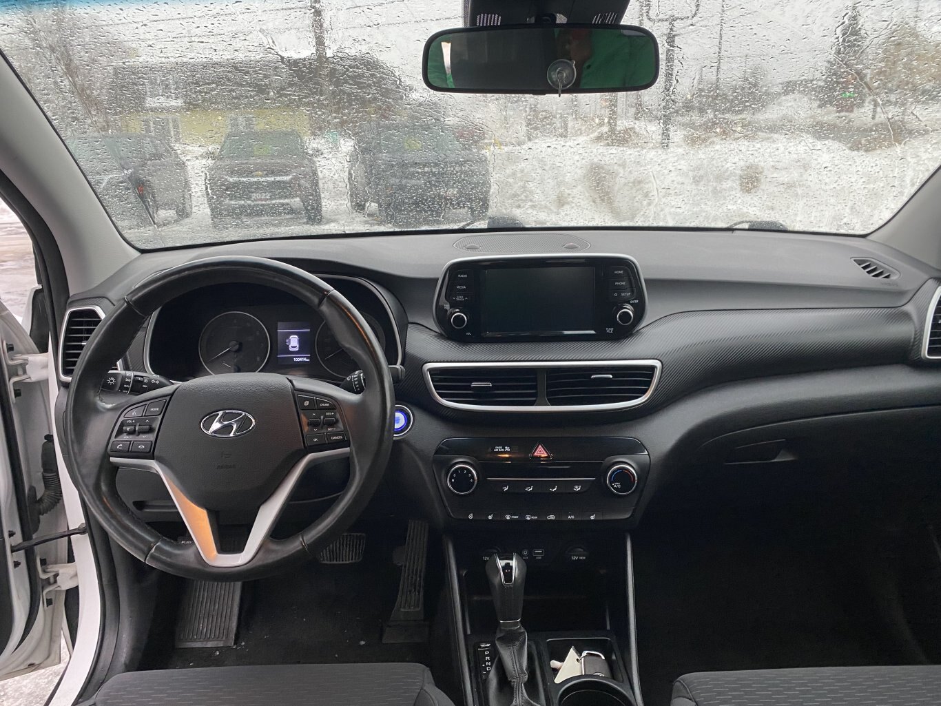 2021 HYUNDAI TUCSON PREFERRED AWD WITH HEATED SEATS, HEATED STEERING WHEEL AND REAR VIEW CAMERA!!