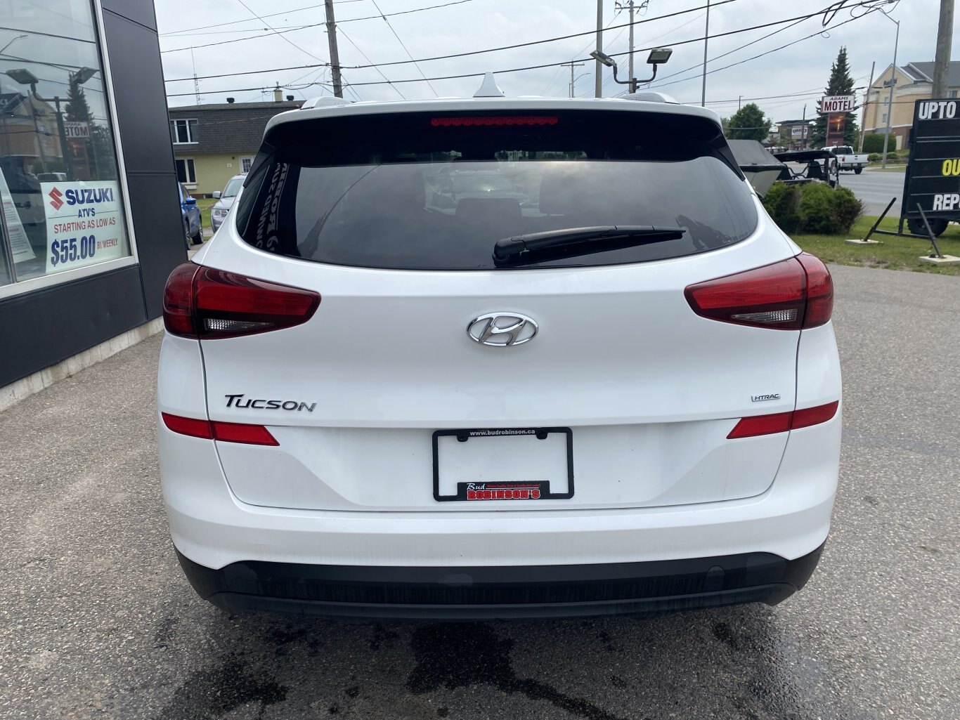 2021 HYUNDAI TUCSON PREFERRED AWD WITH HEATED SEATS, HEATED STEERING WHEEL AND REAR VIEW CAMERA!!