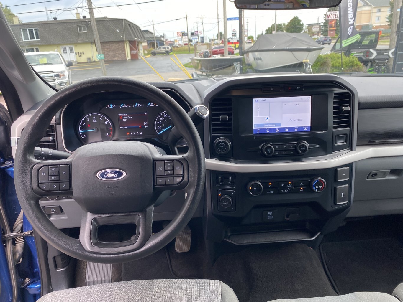 2023 FORD F 150 XLT 4X4 SUPERCREW ( PREVIOUS RENTAL ) WITH REAR VIEW CAMERA AND NAVIGATION!!