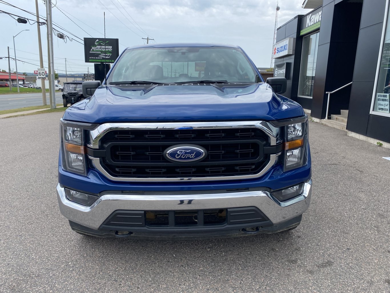 2023 FORD F 150 XLT 4X4 SUPERCREW ( PREVIOUS RENTAL ) WITH REAR VIEW CAMERA AND NAVIGATION!!