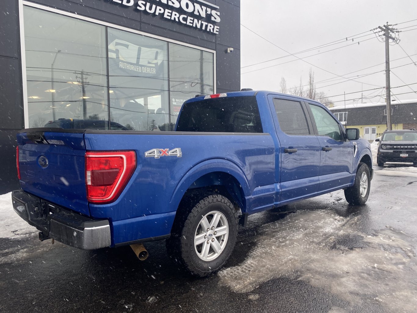 2023 FORD F 150 XLT 4X4 SUPERCREW ( PREVIOUS RENTAL ) WITH REAR VIEW CAMERA AND NAVIGATION!!