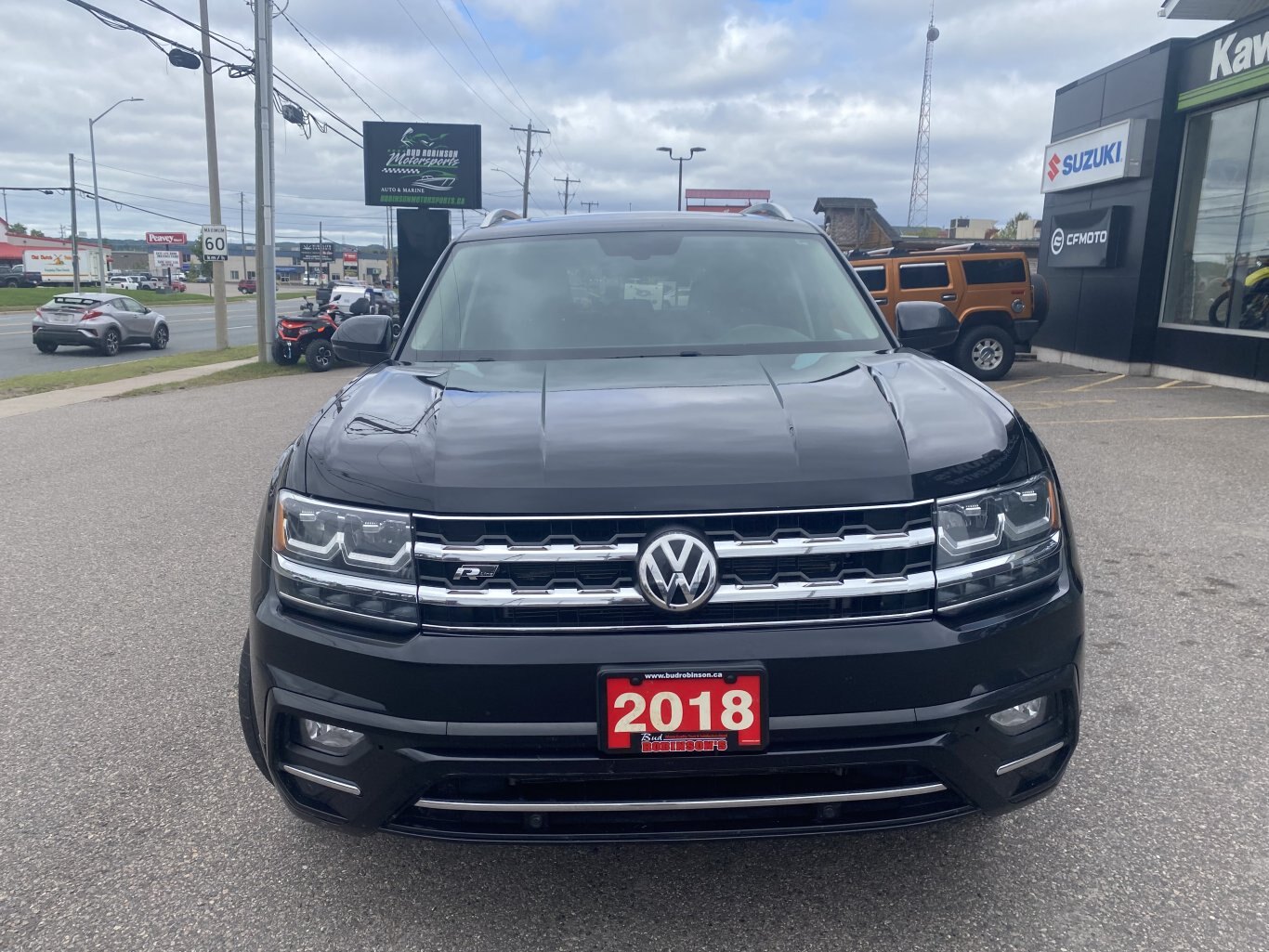 2018 VOLKSWAGEN ATLAS RLINE AWD 3RD ROW SEATING W/SUNROOF, LEATHER SEATS, HEATED SEATS, POWER TRUNK, REAR VIEW CAMERA AND NAVIGATION!