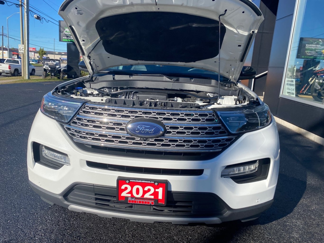 2021 FORD EXPLORER LIMITED 4X4 (PREVIOUS RENTAL) 3RD ROW SEATING WITH SUNROOF, LEATHER SEATS, HEATED/COOLED SEATS, POWER TRUNK, HEATED STEERING WHEEL, REAR VIEW CAMERA, REMOTE START AND NAVIGATION!!