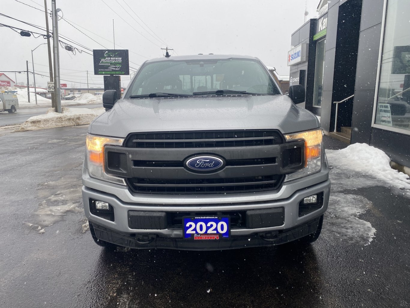 2020 FORD F 150 XLT 4X4 SUPER CREW SPORT WITH HEATED SEATS, REAR VIEW CAMERA AND NAVIGATION!!