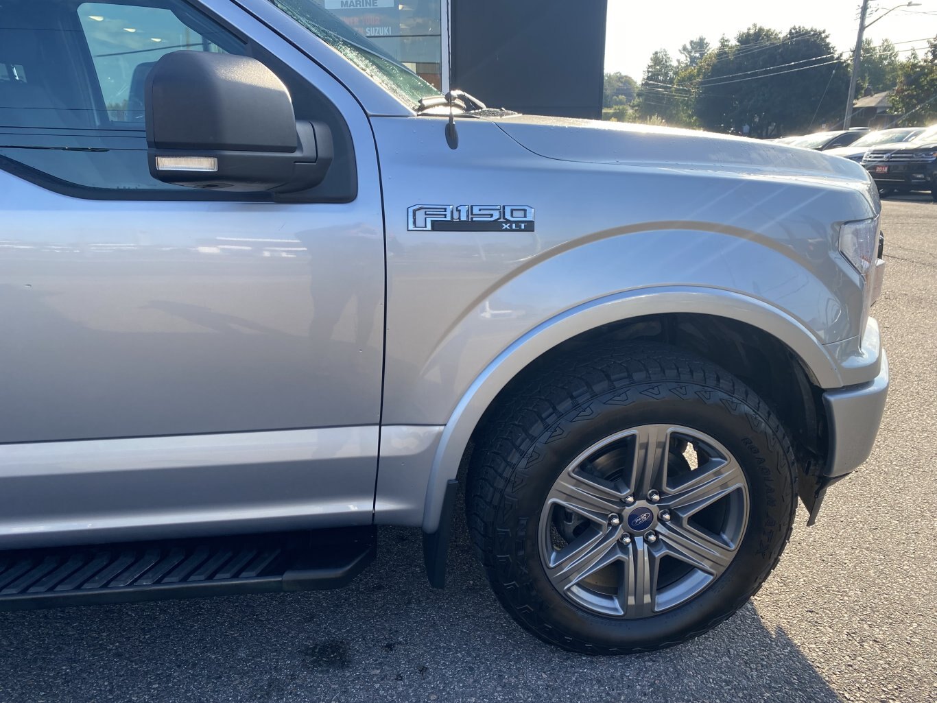 2020 FORD F 150 XLT 4X4 SUPER CREW SPORT WITH HEATED SEATS, REAR VIEW CAMERA AND NAVIGATION!!