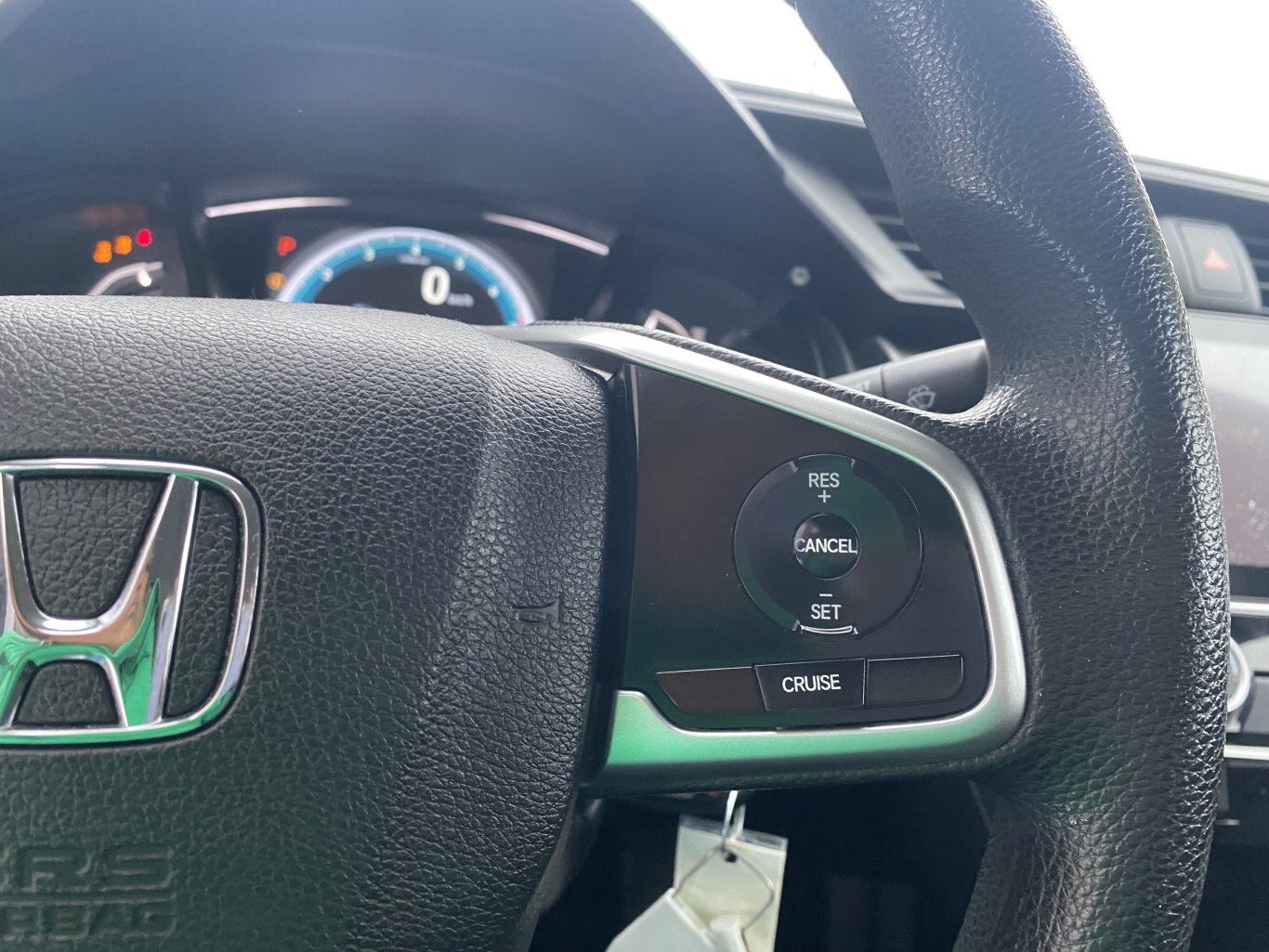 2018 HONDA CIVIC LX FWD WITH HEATED SEATS AND REAR VIEW CAMERA!!