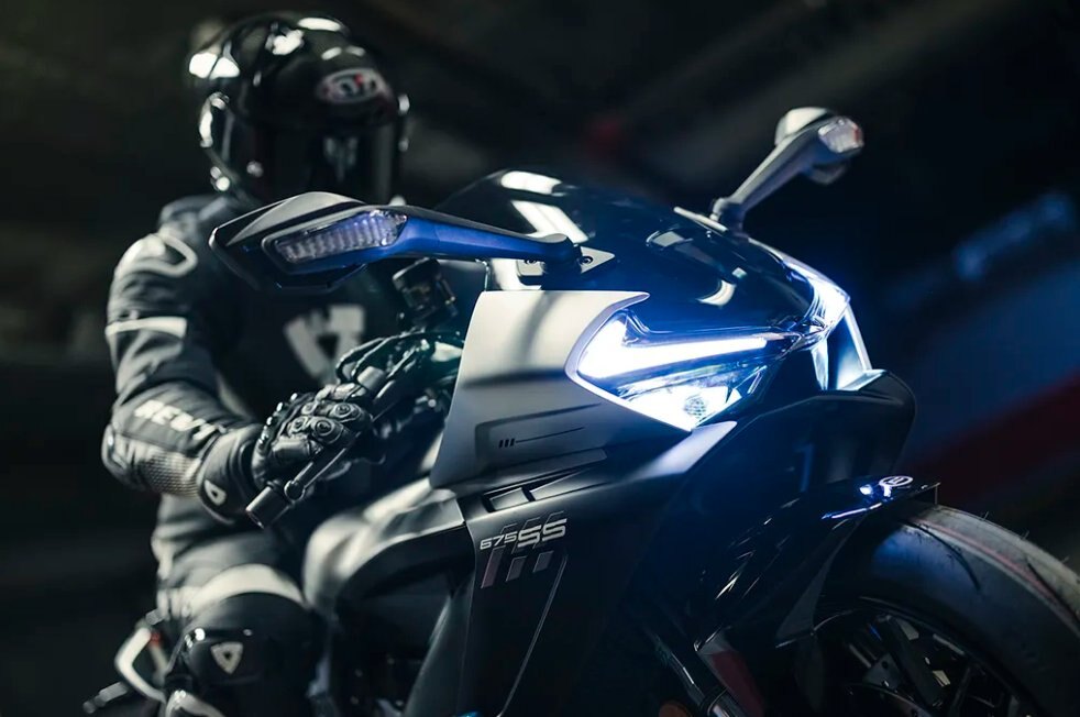 2025 CFMOTO 675SS Nebula Black