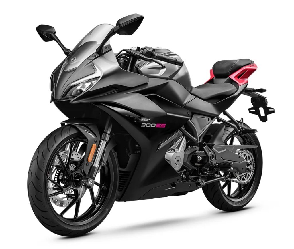 2025 CFMOTO 300SS Nebula Black