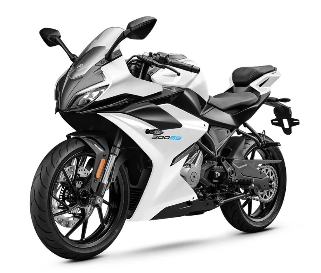 2025 CFMOTO 300SS Nebula White