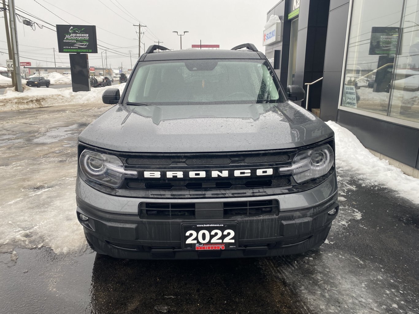 2022 FORD BRONCO SPORT OUTER BANKS 4X4 WITH SUNROOF, REMOTE START, HEATED SEATS, REAR VIEW CAMERA AND NAVIGATION!!