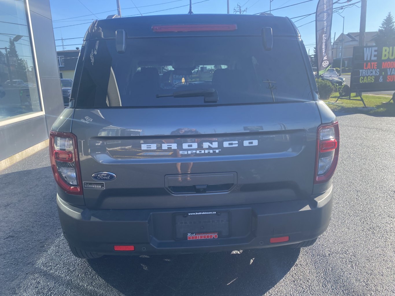 2022 FORD BRONCO SPORT OUTER BANKS 4X4 WITH SUNROOF, HEATED SEATS, REAR VIEW CAMERA AND NAVIGATION!!