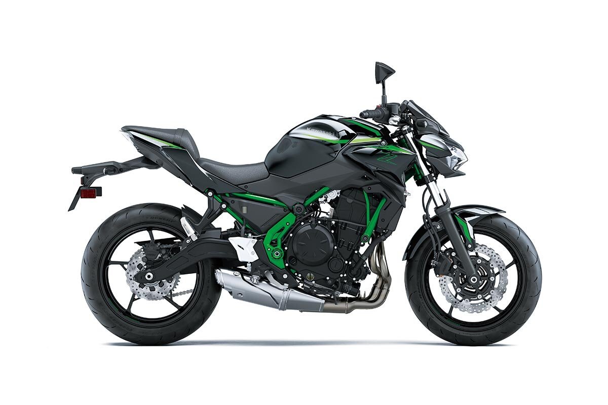 2025 Kawasaki Z650 Metallic Spark Black / Green