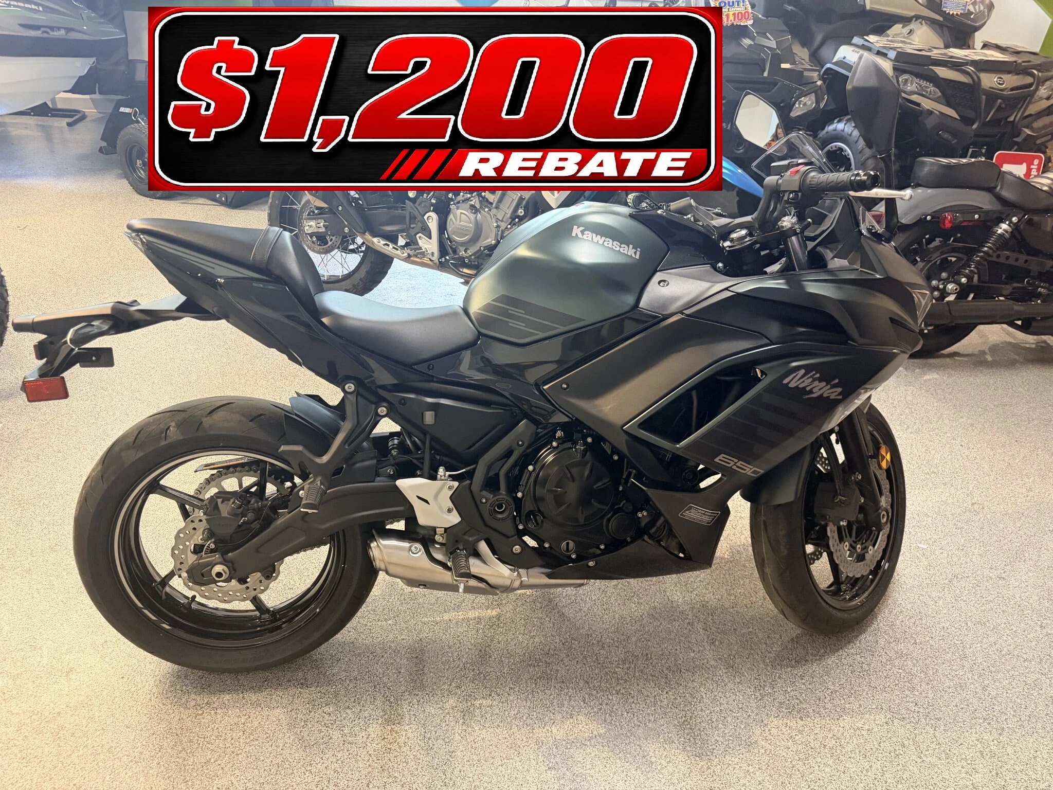 2025 Kawasaki NINJA 650 Metallic Matte Dark Green / Metallic Spark Black (IN STOCK)