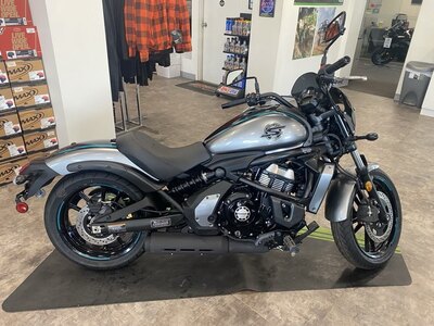 2025 Kawasaki VULCAN S CAFE