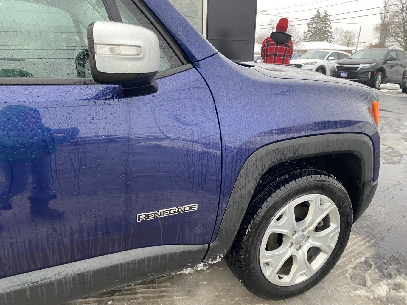 2017 JEEP RENEGADE LIMITED 4X4 WITH LEATHER SEATS, HEATED SEATS, HEATED STEERING WHEEL, REAR VIEW CAMERA AND NAVIGATION!!