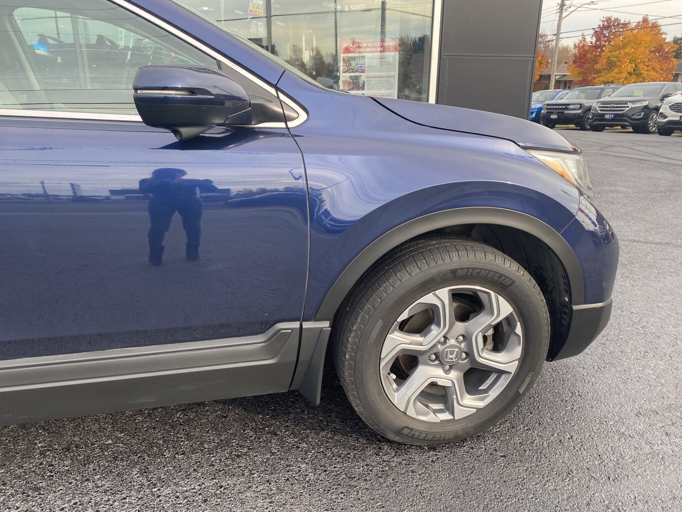 2017 HONDA CR V EX AWD WITH SUNROOF, HEATED SEATS AND REAR VIEW CAMERA!!