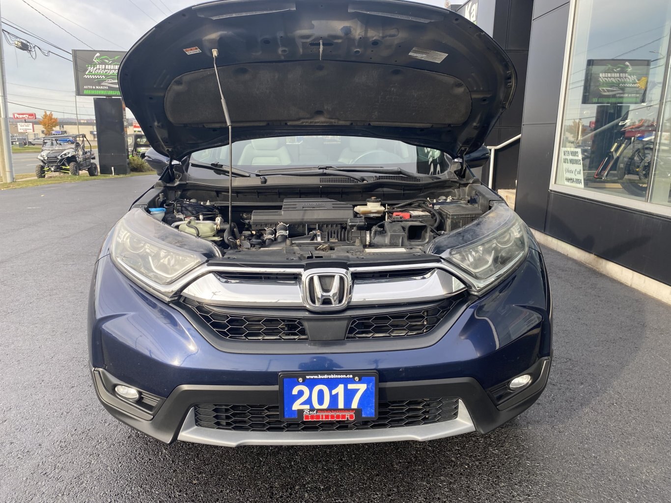 2017 HONDA CR V EX AWD WITH SUNROOF, HEATED SEATS AND REAR VIEW CAMERA!!