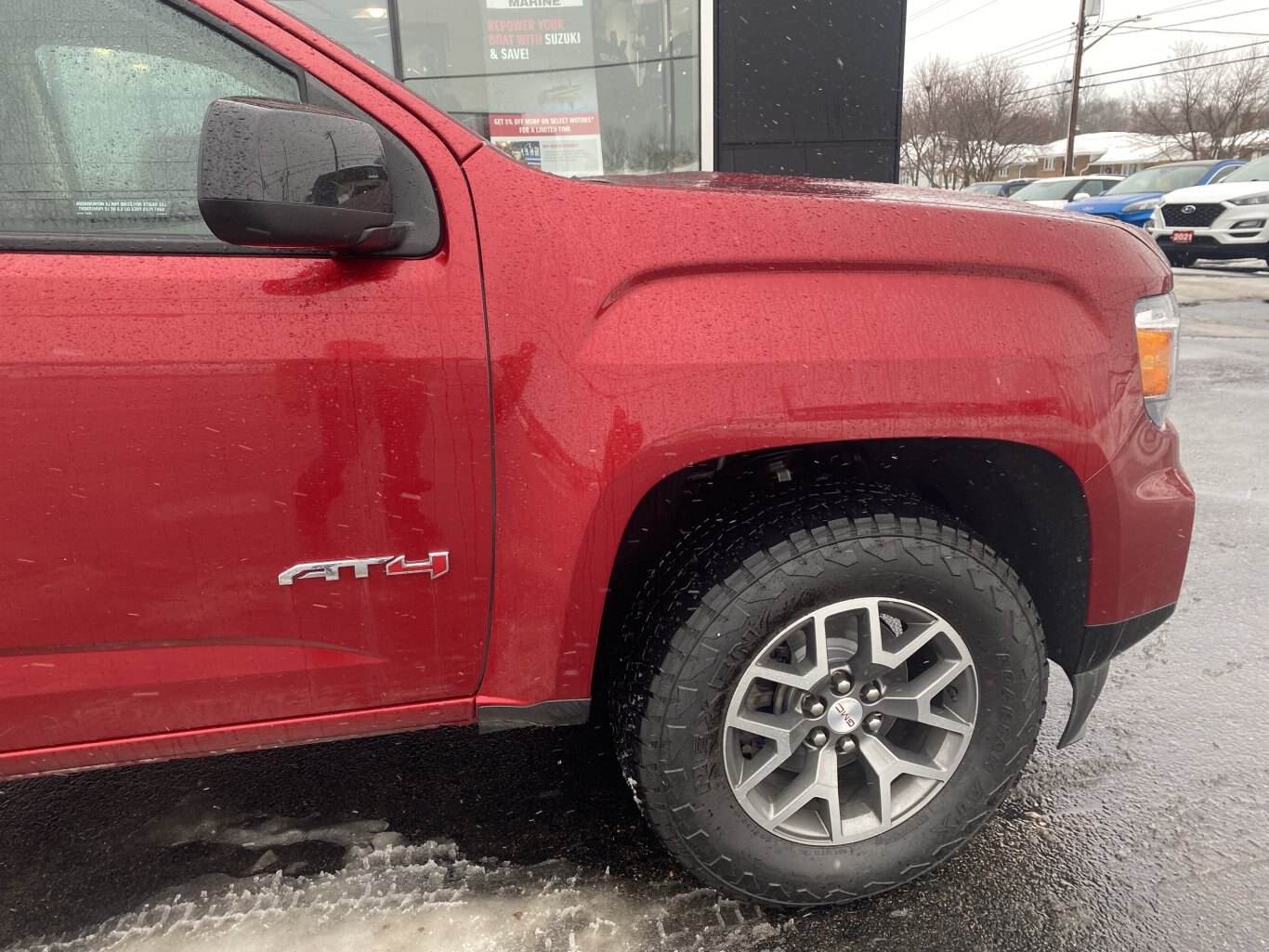 2021 GMC CANYON AT4 4X4 CREW CAB ( PREVIOUS RENTAL ) WITH LEATHER SEATS, HEATED SEATS, ONSTAR SERVICES, REMOTE START AND REAR VIEW CAMERA!!