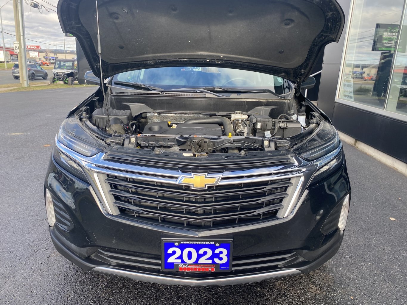 2023 CHEVROLET EQUINOX LT AWD ( PREVIOUS RENTAL ) WITH HEATED SEATS, REAR VIEW CAMERA AND ONSTAR SERVICES!!