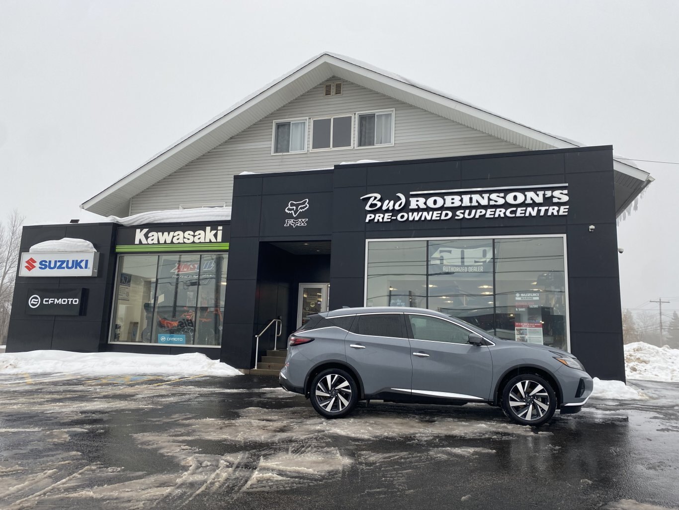 2023 NISSAN MURANO SL AWD ( PREVIOUS RENTAL ) WITH SUNROOF, LEATHER SEATS, HEATED SEATS, REAR-VIEW CAMERA, REMOTE START, HEATED STEERING WHEEL, POWER TRUNK AND NAVIGATION!!