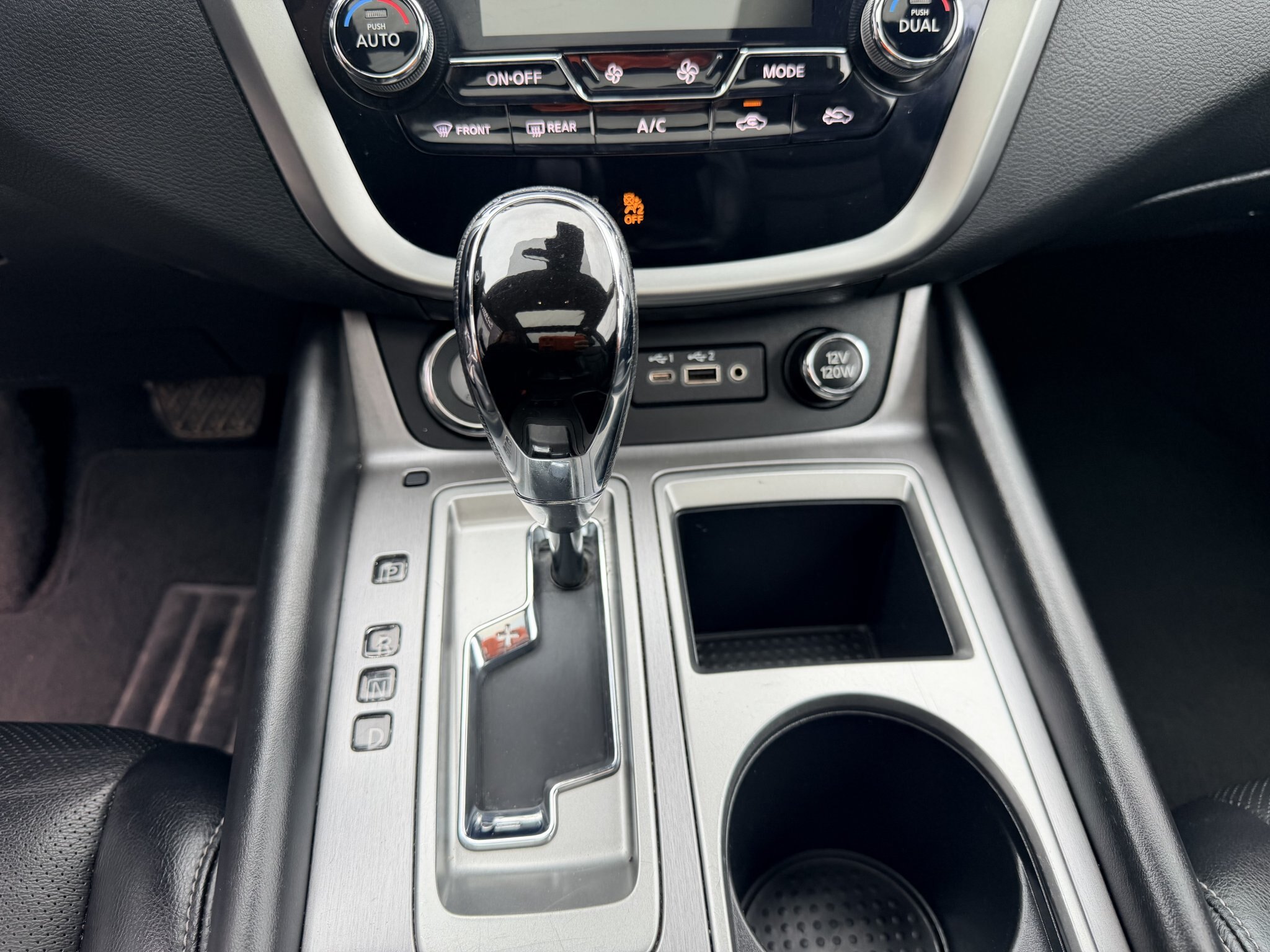 2023 NISSAN MURANO SL AWD ( PREVIOUS RENTAL ) WITH SUNROOF, LEATHER SEATS, HEATED SEATS, REAR VIEW CAMERA, REMOTE START, HEATED STEERING WHEEL, POWER TRUNK AND NAVIGATION!!