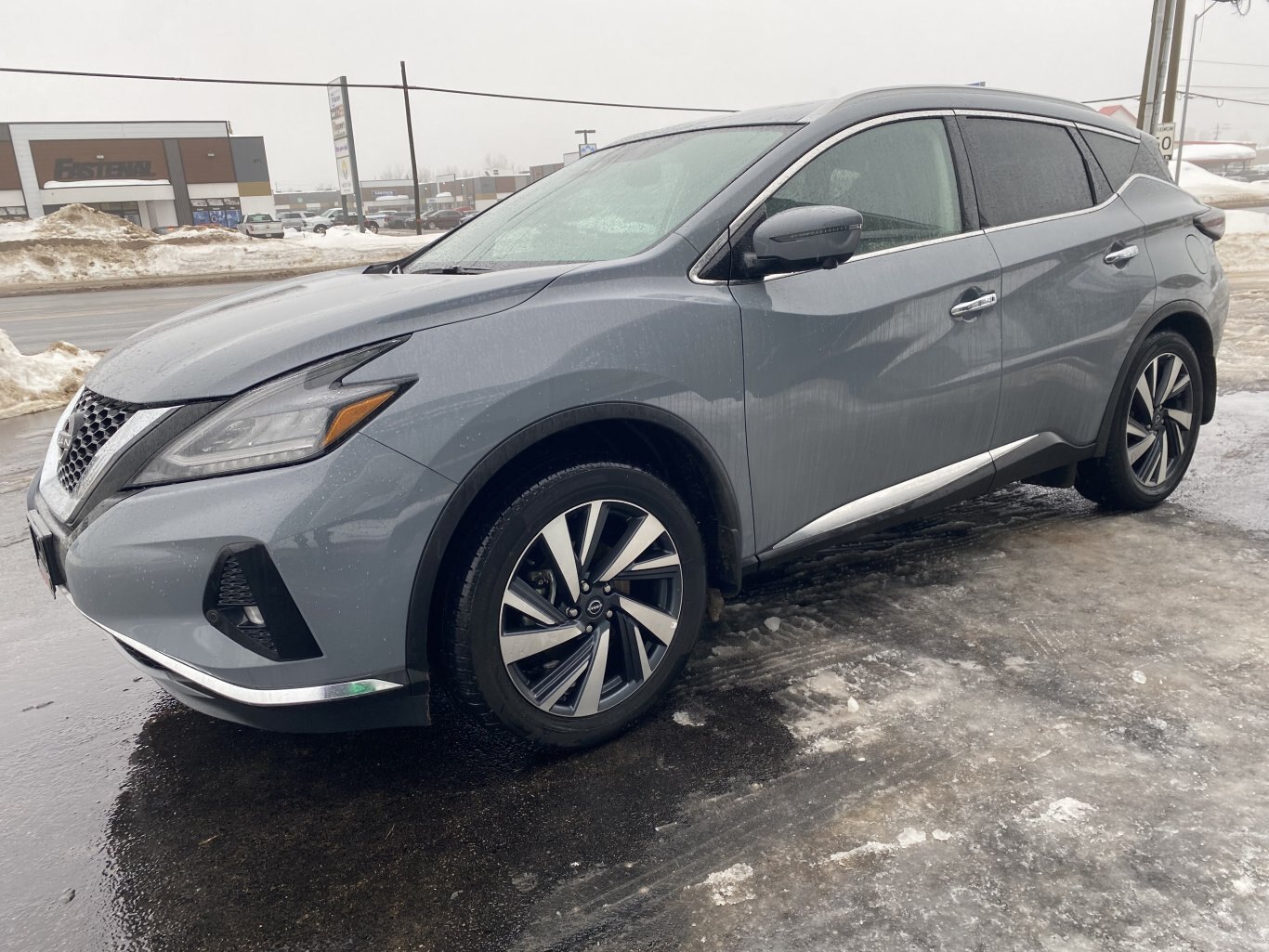 2023 NISSAN MURANO SL AWD ( PREVIOUS RENTAL ) WITH SUNROOF, LEATHER SEATS, HEATED SEATS, REAR VIEW CAMERA, REMOTE START, HEATED STEERING WHEEL, POWER TRUNK AND NAVIGATION!!