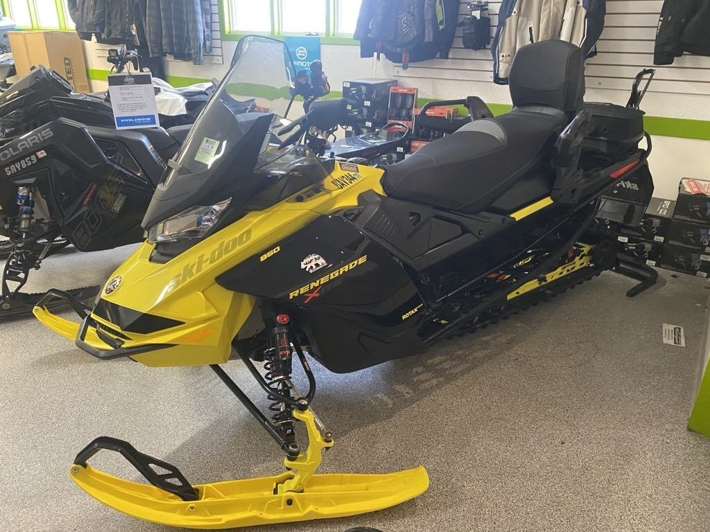 2022 Ski Doo Renegade® X RS® Rotax® 850 E TEC® I. Rip. XT 1.25 7.2 Yellow