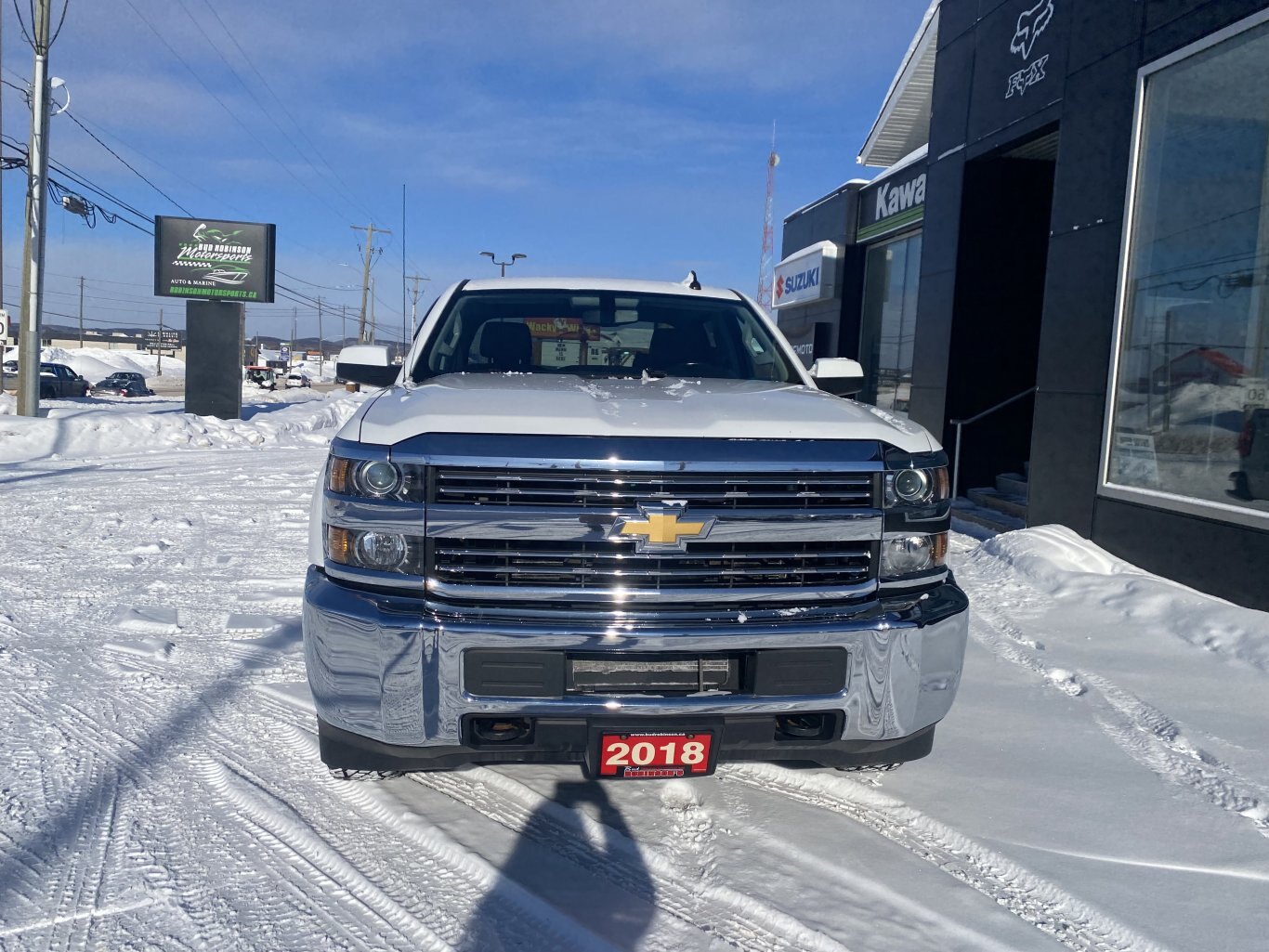 2018 CHEVROLET SILVERADO 2500HD LT 4X4 CREW CAB 8FT BOX WITH REAR VIEW CAMERA!!