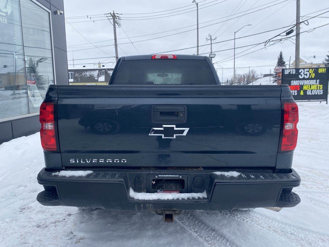 2018 CHEVROLET SILVERADO LT 4X4 CREW CAB 6.6 FT BOX WITH REAR VIEW CAMERA!!