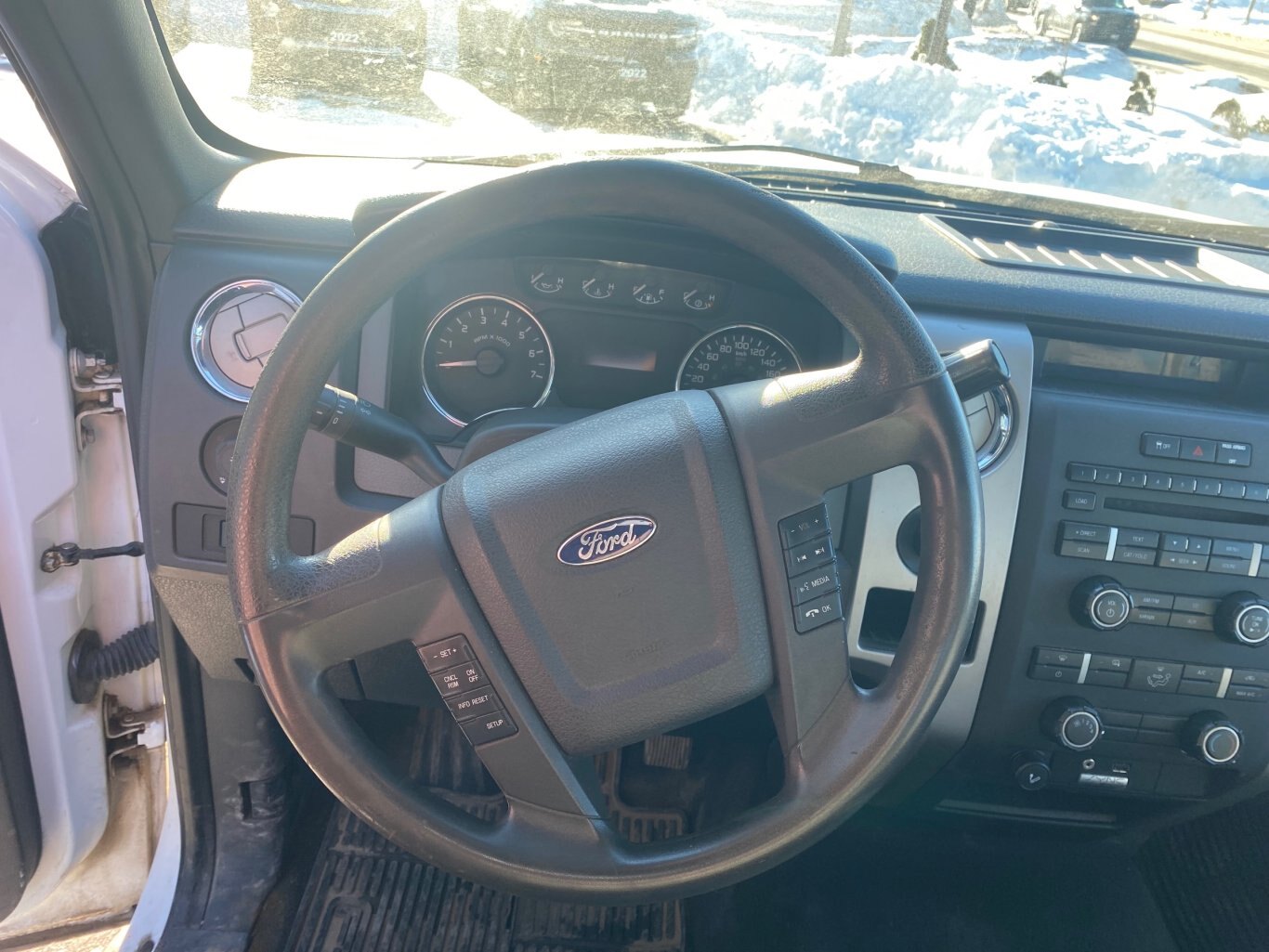 2011 FORD F 150 XLT 4X4 SUPER CAB 6.5 FT BOX ( AS TRADED )