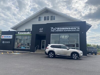 2023 NISSAN ROGUE SL AWD (PREVIOUS RENTAL) WITH SUNROOF, LEATHER SEATS, HEATED SEATS, POWER TRUNK, REMOTE START, REAR-VIEW CAMERA AND NAVIGATION!!
